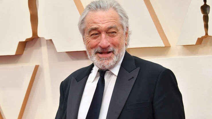 ۱۶ سلبریتی که با سرطان دستوپنجه نرم کردهاند/ تصاویر