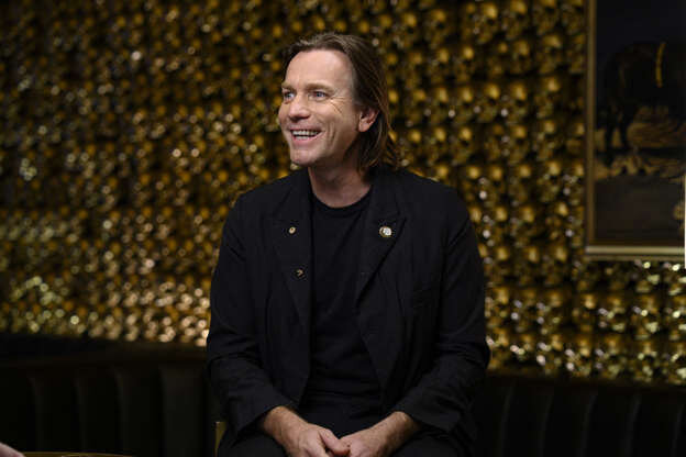 ۱۶ سلبریتی که با سرطان دستوپنجه نرم کردهاند/ تصاویر