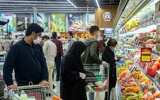 کاهش شدید خرید میوه توسط مردم / چرا مواد غذایی مدام گران میشود؟