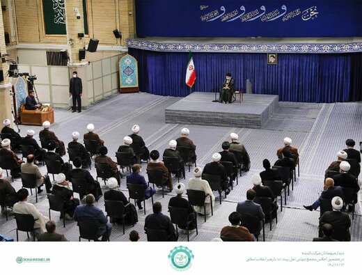 قائد الثورة الاسلامية يستقبل المشاركين في مؤتمر الجمعية العامة للمجمع أهل البيت (ع)