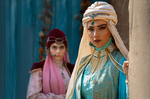 فصل دوم مستوران با بازیگران جدید جلوی دوربین رفت فصل دوم مستوران با بازیگران جدید جلوی دوربین رفت