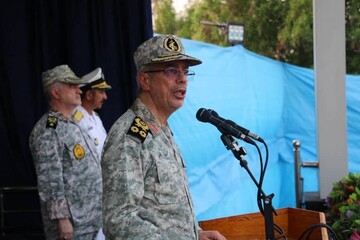 اللواء باقري: زمرة "خلق" الارهابية ميؤوس منها وعلى المعارضة ان تتعظ من مصيرها اللواء باقري: زمرة "خلق" الارهابية ميؤوس منها وعلى المعارضة ان تتعظ من مصيرها