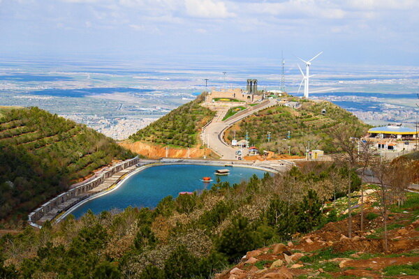 "عینالی" بزرگترین تفرجگاه کوهستانی ایران/ ۸۰۰ هکتار فضای سبز بر فراز تبریز احداث شده است