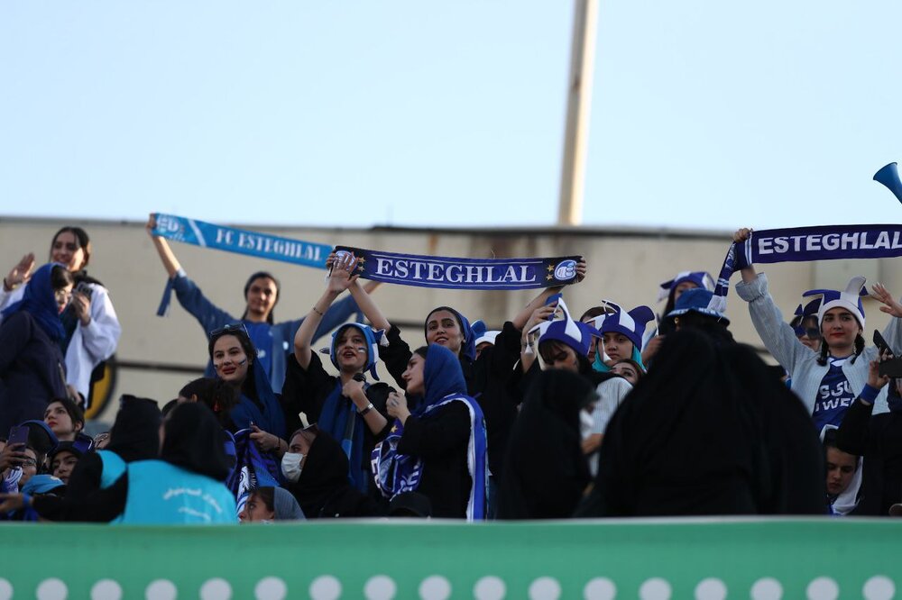 فریم به فریم با حضور زنان استقلالی در استادیوم آزادی/عکس