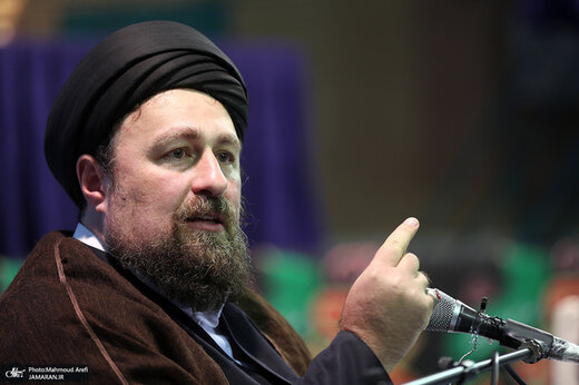  سید حسن خمینی : آیت الله صانعی از انحرافات تبری می جست / او از جمهوری اسلامی دفاع منتقدانه داشتند