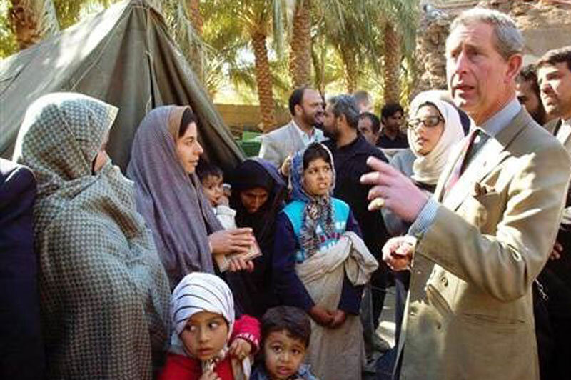 ببینید | تصاویری تاریخی از تنها سفر پادشاه چارلز به ایران پس از انقلاب - خبرآنلاین