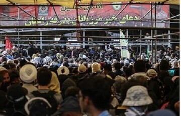 فعال رسانه ای : اینکه در گرمای ۴۵ درجه مهران حتی آب خوردن نداریم هم تقصیر عراق است؟!