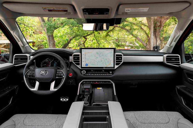 ویدئو l این خودرو در تصادف خم به ابرو نمیاورد!