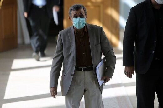 کنایه احمدی نژاد به فیلترکنندگان توئیتر