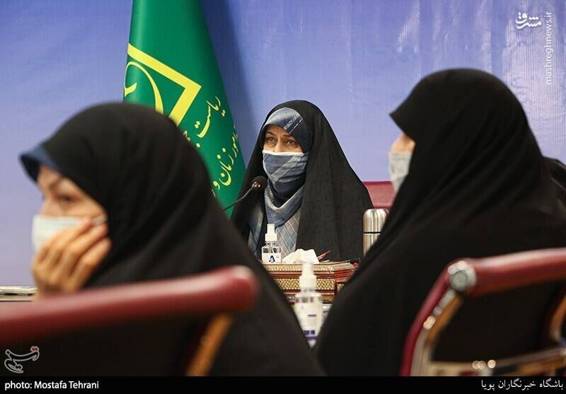 انسیه خزعلی ؛ ماندن یا رفتن ، مسئله این است / فرمان تبلیغی رئیسی دردساز شد