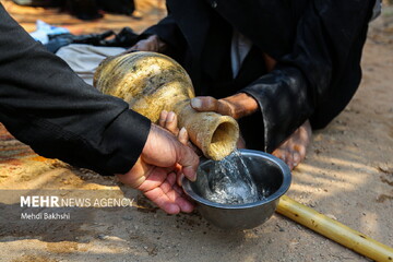 تصاویر | سقایی «حاج کاظم» در جوار شط الفرات
