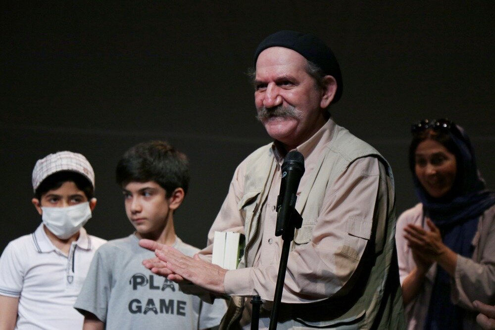 رضا ژیان هنرمندی که شبیه هیچ کس نبود/ اجرای دوباره یک نمایش ماندگار