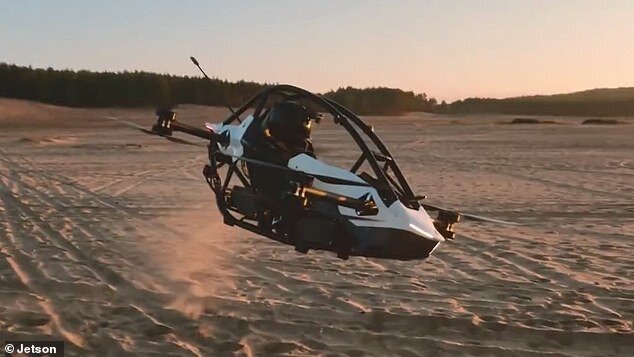 این ماشین ۳ میلیارد تومانی پرواز میکند / عکس