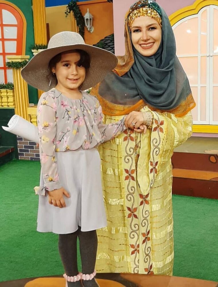 آلبوم خواننده هشت ساله در انتظار مجوز ارشاد