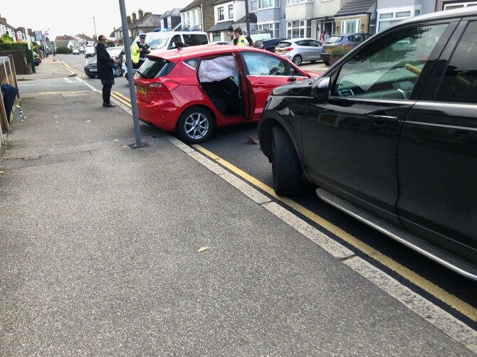 تصادف وحشتناک ستاره لیگ برتری با بنز گرانقیمت/عکس