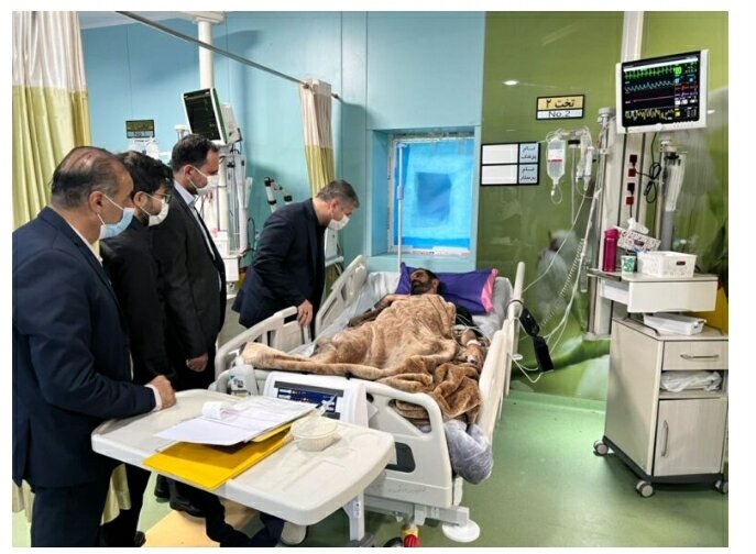 عیادت سرپرست فرمانداری اهواز از مدیر کل فرهنگ و ارشاد اسلامی خوزستان