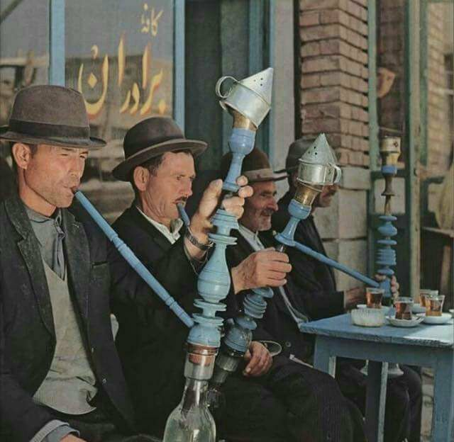 عکسی دیدنی از کافهای در تهران سال ١٣۵۴