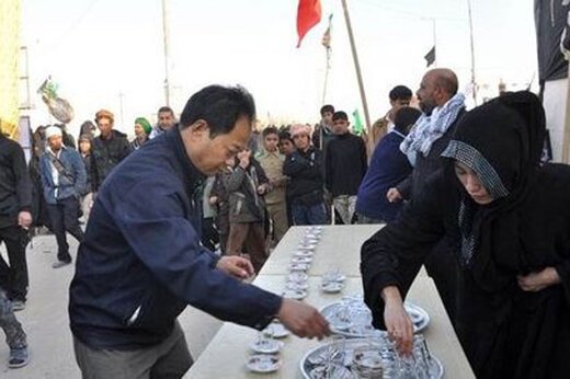 ببینید | موکب چینی‌ها در مسیر نجف به‌ کربلا