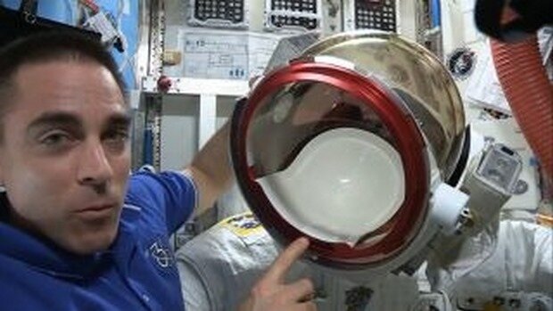 وقتی سهل‌انگاری ناسا نزدیک بود یک فضانورد را غرق کند!