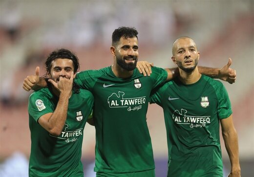 عکس | یک پرسپولیسی پرحاشیه تماشاگر ویژه فولاد - الهلال