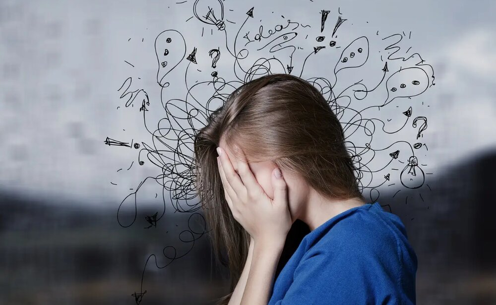 پذیرش احساسات منفی و 10 راهکار مفید برای مقابله با افکار منفی