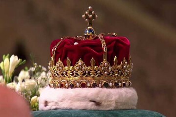 ایران باید در مراسم «خاکسپاری ملکه انگلیس» شرکت کند؟
