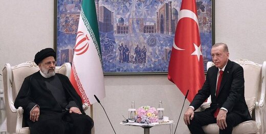الرئيسان الايراني والتركي يبحثان العلاقات الثنائية والتطورات في المنطقة