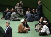 کنایه فعال رسانه ای به خواب نماینده مجلس در صحن علنی + عکس