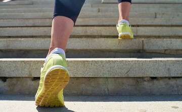 بالا رفتن از پله چگونه فشار خون را کاهش می‌دهد؟