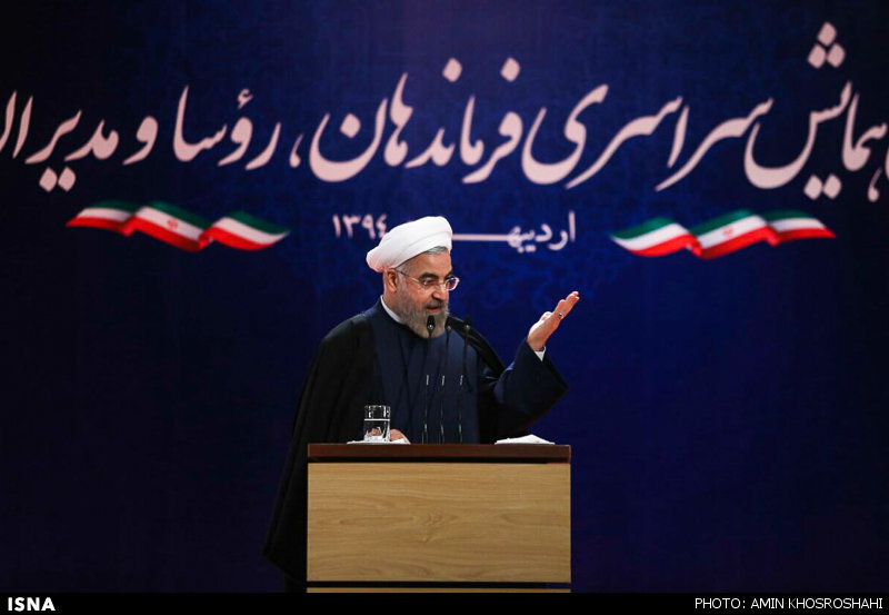 روحانی : وظیفه پلیس اجرای قانون است ، نه اسلام / همه باید نوکر مردم باشیم / وظیفه پلیس برای رعایت تواضع و ادب نسبت به جوانان و بانوان، سنگین‌تر است