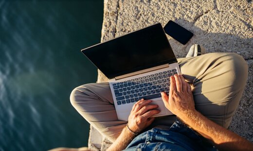 چطور همزمان فریلنسر و گردشگر باشیم؟