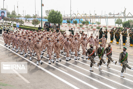 رژه نیروهای مسلح با حضور قالیباف