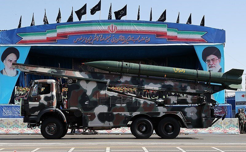 رونمایی از موشکهای جدید پدافند هوایی سپاه در رژه ۳۱ شهریور / برد «سوم خرداد» به ۲۰۰ کیلومتر رسید