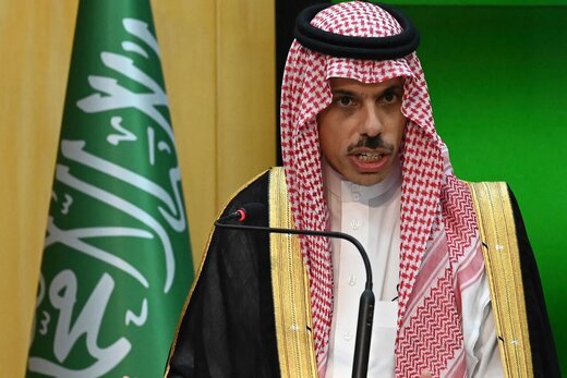 وزير الخارجية السعودي یطلق مزاعم واهية عن القدرات الدفاعية للمسیرات الایرانیة