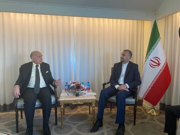 وزيرا خارجية إيران والعراق یتشاوران بشأن إقليم كردستان العراق