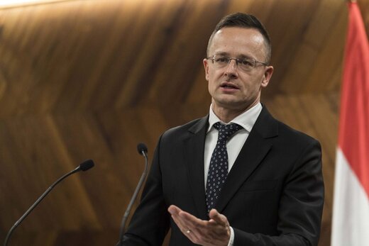 وزیرامورخارجه مجارستان نسبت به  وقوع آخرالزمان درجهان هشدار داد