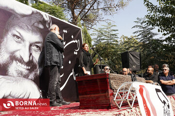 تصاویر | گریه‌های بی‌امان رضا کیانیان در مراسم تشییع و خاکسپاری امین تارخ