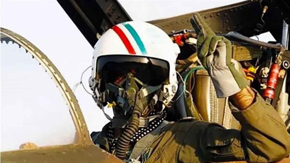 خاطراتی از روز نخست حمله به تهران و بمباران فرودگاه شکاری مهرآباد / برج مراقبت اجازه پرواز نداد، خودم پریدم