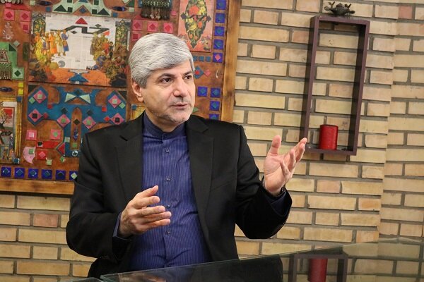 مهمانپرست: معاونت اقتصادی وزارت خارجه باید منحل شود/ روابط دو جانبه ما ضربه خورد