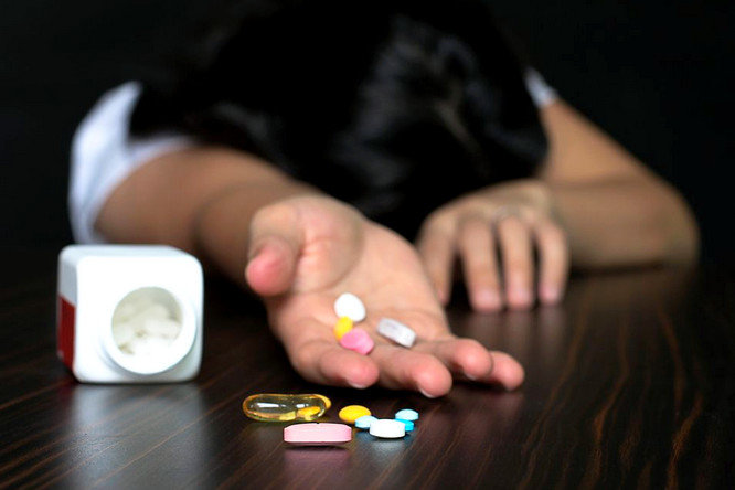 کرونا چه تاثیری در افزایش آمار مرگ خود خواسته داشته است؟/ این علائم را جدی بگیرید!