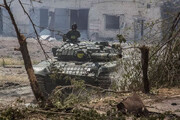 ببینید | تصاویر تازه از جنگ تانک‌ها در لوهانسک اوکراین