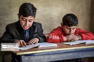 آغاز سال تحصیلی در مدرسه آزادی