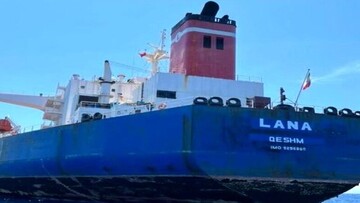 سرنوشت نفت ربوده شده از کشتی ایرانی/ آماده تبادل با کشتی یونانی هستیم