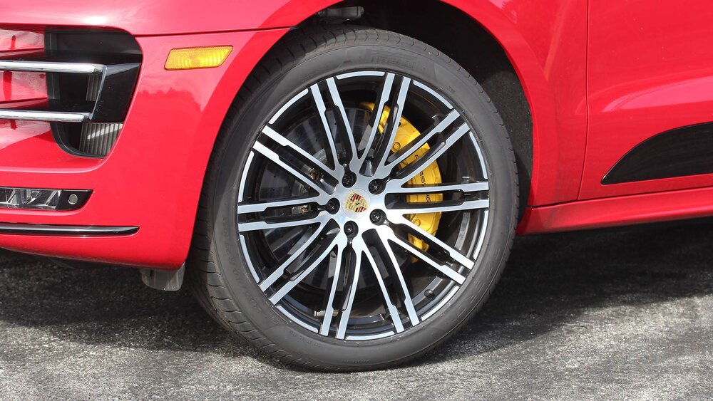 عکس | حراج این ۴۰ پورشه ۸ میلیارد تومانی در ایران!