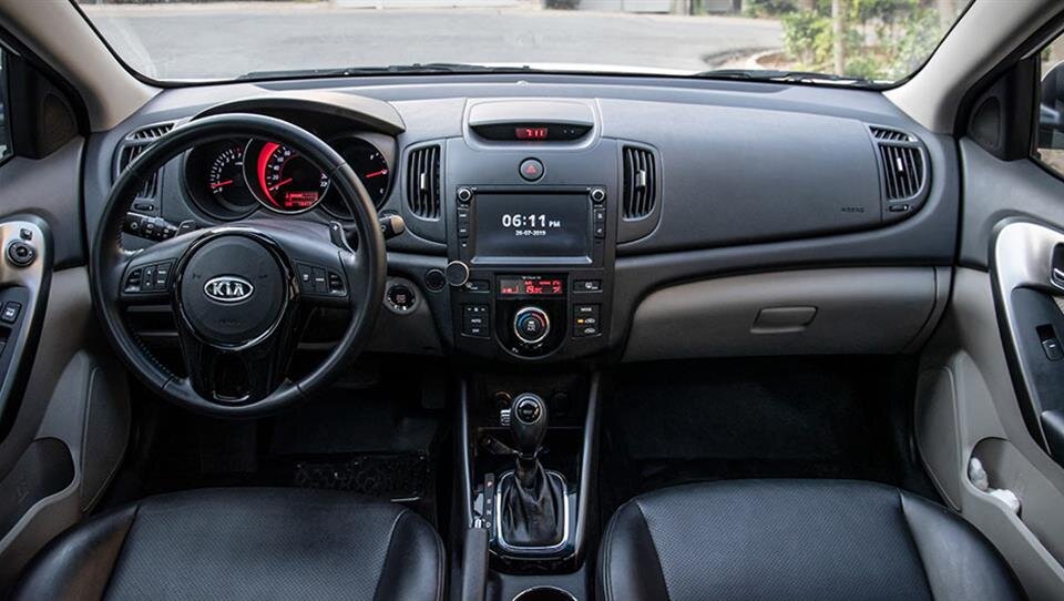 عکس | حراج این ۴۰ پورشه ۸ میلیارد تومانی در ایران!