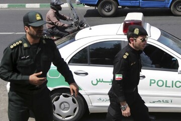 ببینید | حرکت بی‌نظیر پلیس تهران در مواجهه با شیشه باز یک سمند در نیمه شب!