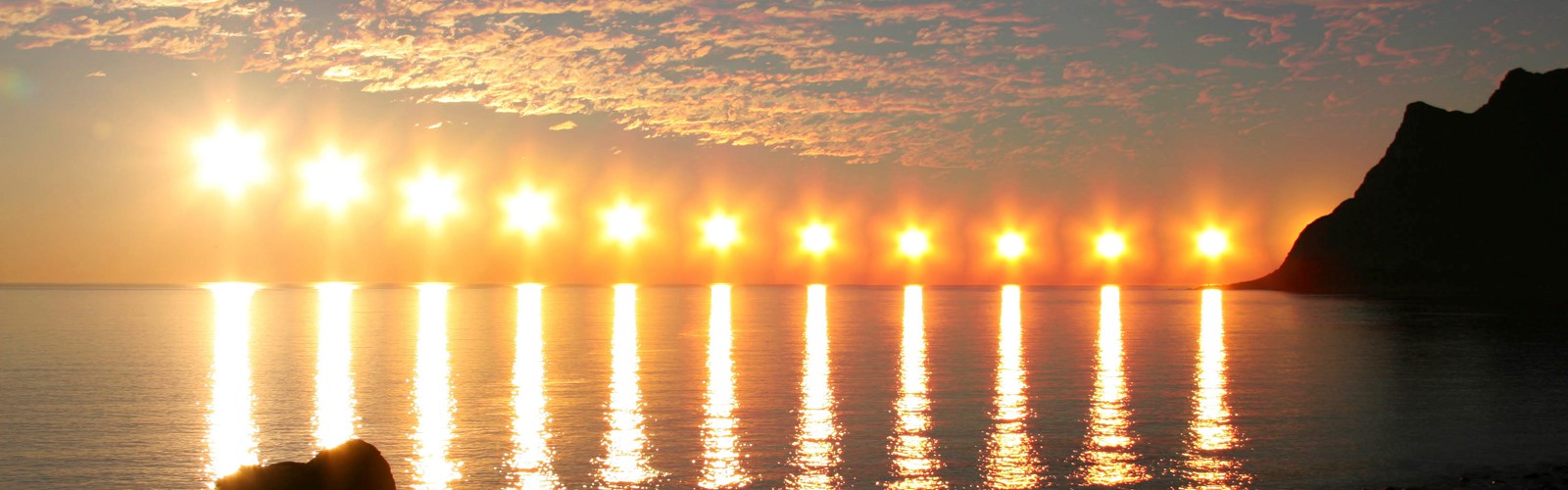 عکس | روز در این جزیره بیپایان است!