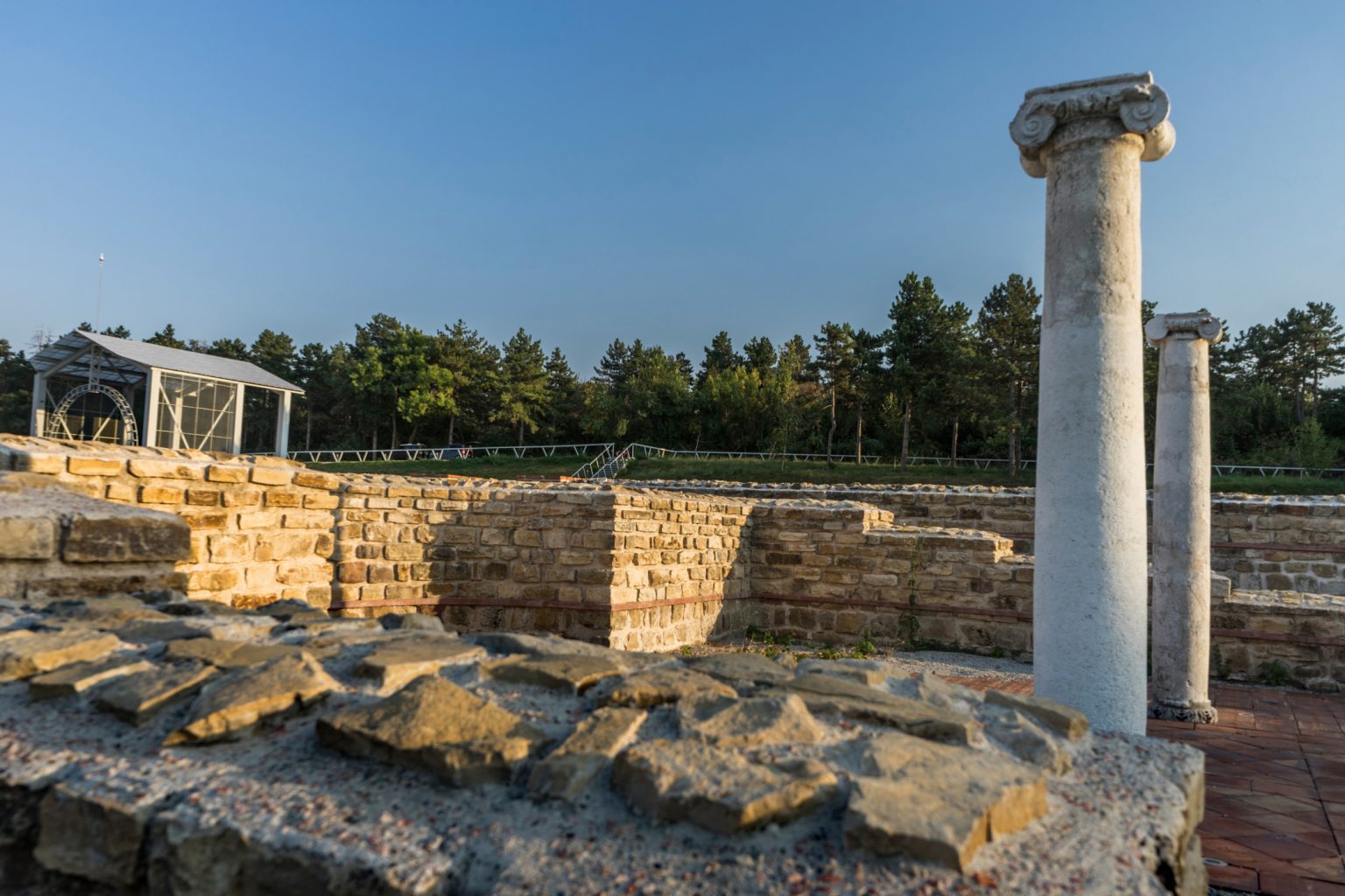 عکس | کشف یخچال باستانی در قلعه لژیونر رومی نووا
