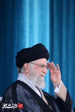 رهبر انقلاب آیت الله خامنه ای در مراسم مشترک دانش‌آموختگی دانشجویان دانشگاه‌های نیروهای مسلح