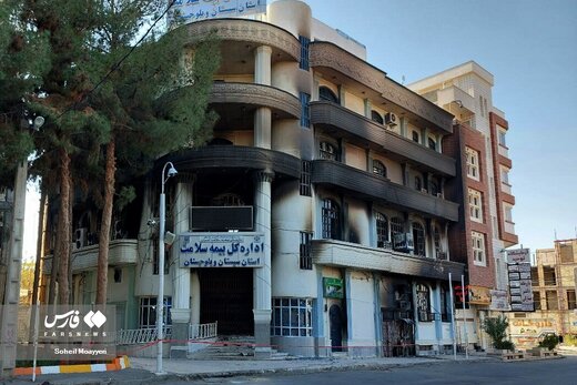 روایت فرمانده انتظامی سیستان و بلوچستان از «شعار دادن و سنگ پرانی» بعد از نماز جمعه / اعلام تعداد بازداشتیها روایت فرمانده انتظامی سیستان و بلوچستان از «شعار دادن و سنگ پرانی» بعد از نماز جمعه / اعلام تعداد بازداشتیها